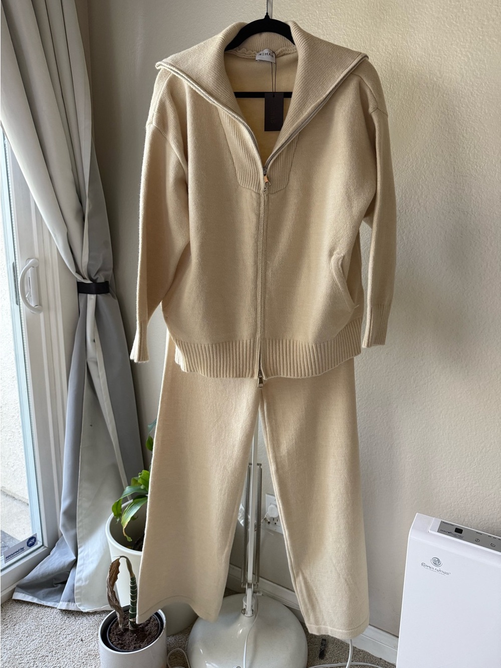 NWT REHAB Beige Knit Zip-Up Jacket & Wide-Leg Pants Set